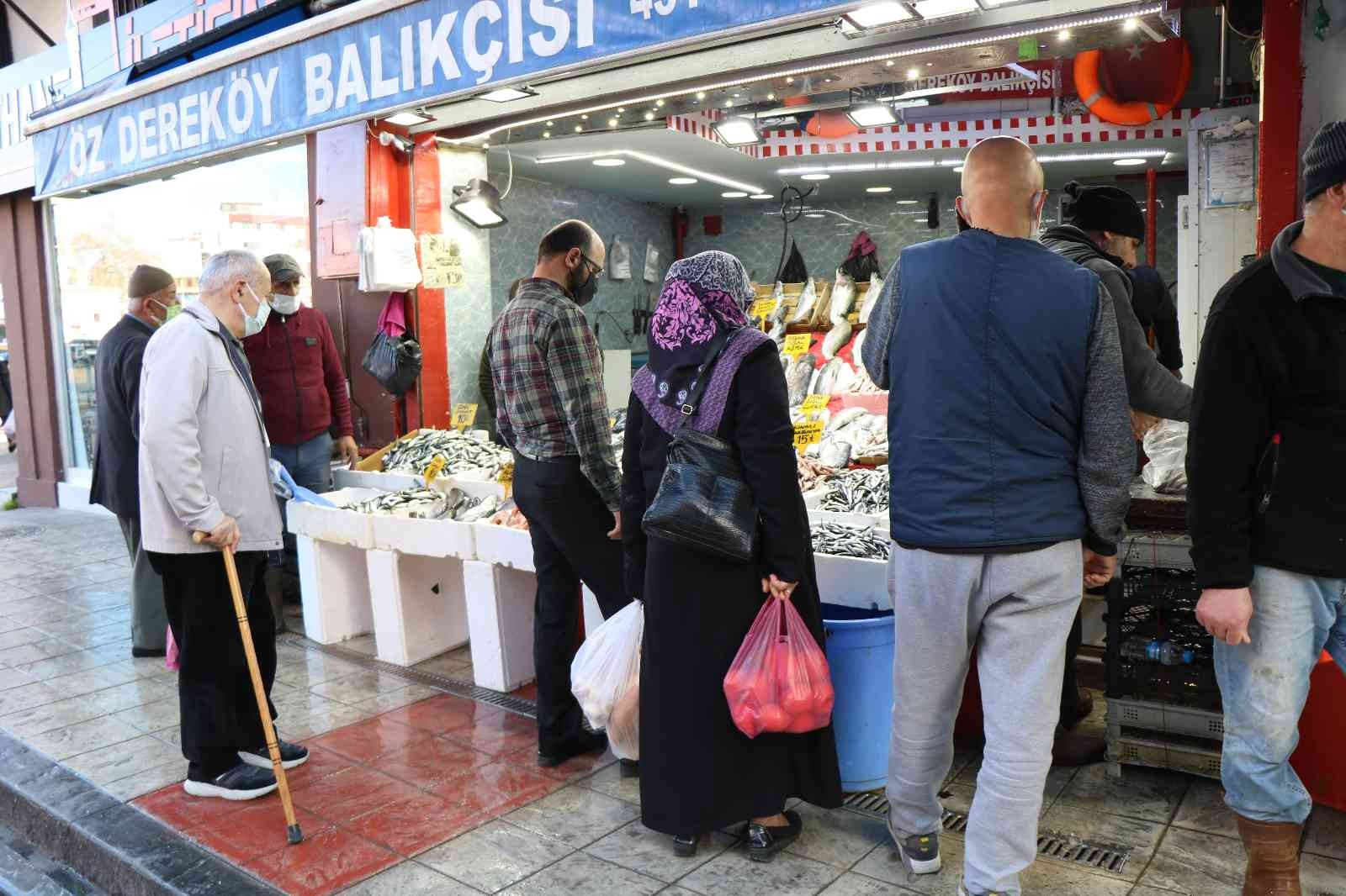 samsun-da-mevsim-bal-klar-n-n-fiyat-10-tl-ile-30-tl-aras-nda-de-i-iyor