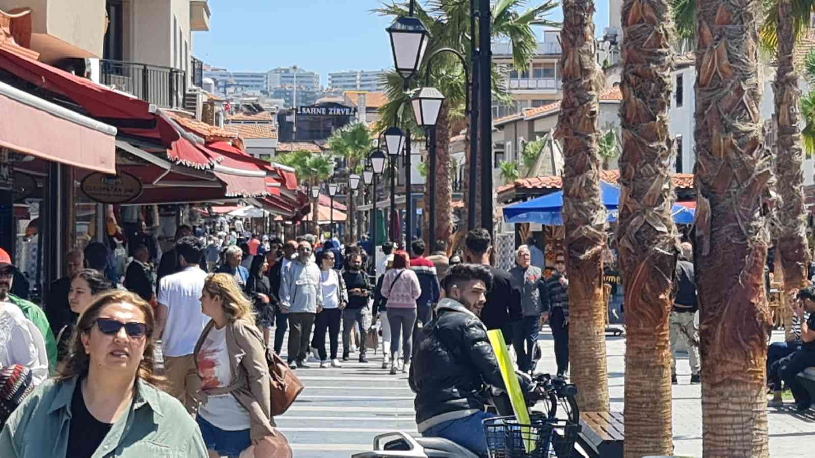 Kuşadası’nda kruvaziyer bayramı